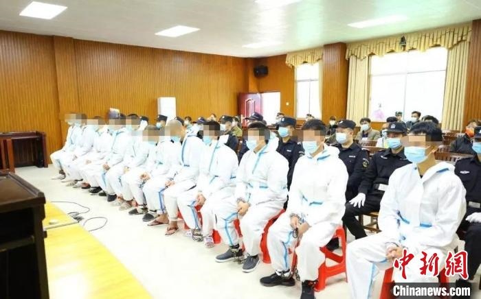 圖為庭審現(xiàn)場(chǎng)?！|蘭法院 攝