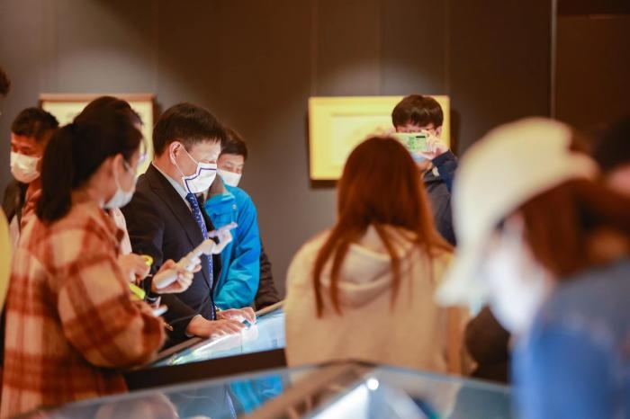 預(yù)展現(xiàn)場(chǎng)。拍賣(mài)行供圖