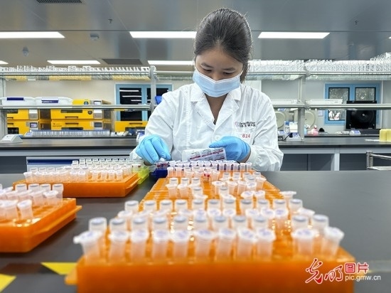 【高質(zhì)量發(fā)展看中國】基因遞送排頭兵 可實(shí)現(xiàn)“個(gè)性化”定制