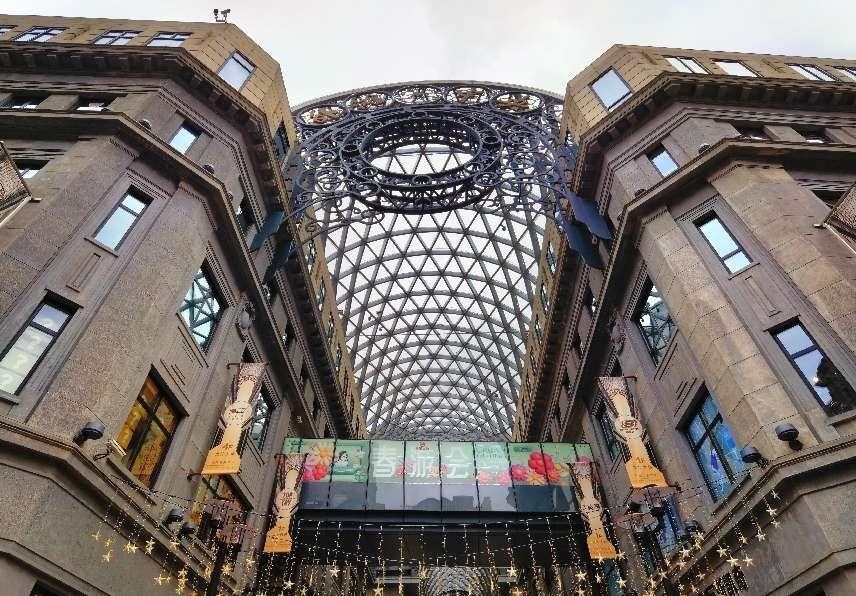 外灘中央廣場(chǎng)內(nèi)景。人民網(wǎng)記者 楊文全攝