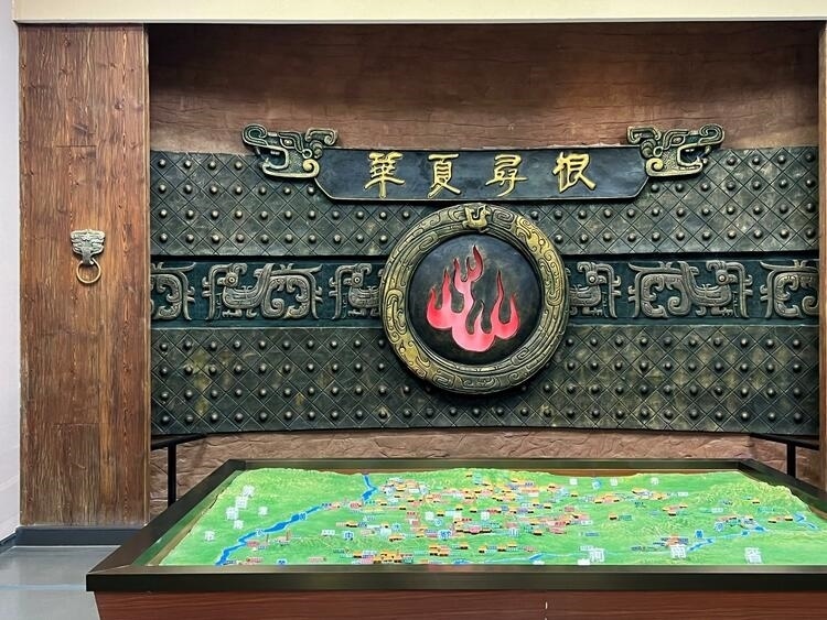 鑒往知來，跟著總書記學(xué)歷史丨走進(jìn)一座博物館，尋根五千年中華文明