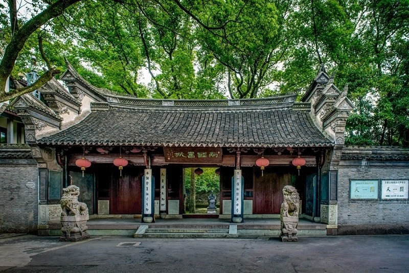 天一閣正門。 天一閣博物院供圖