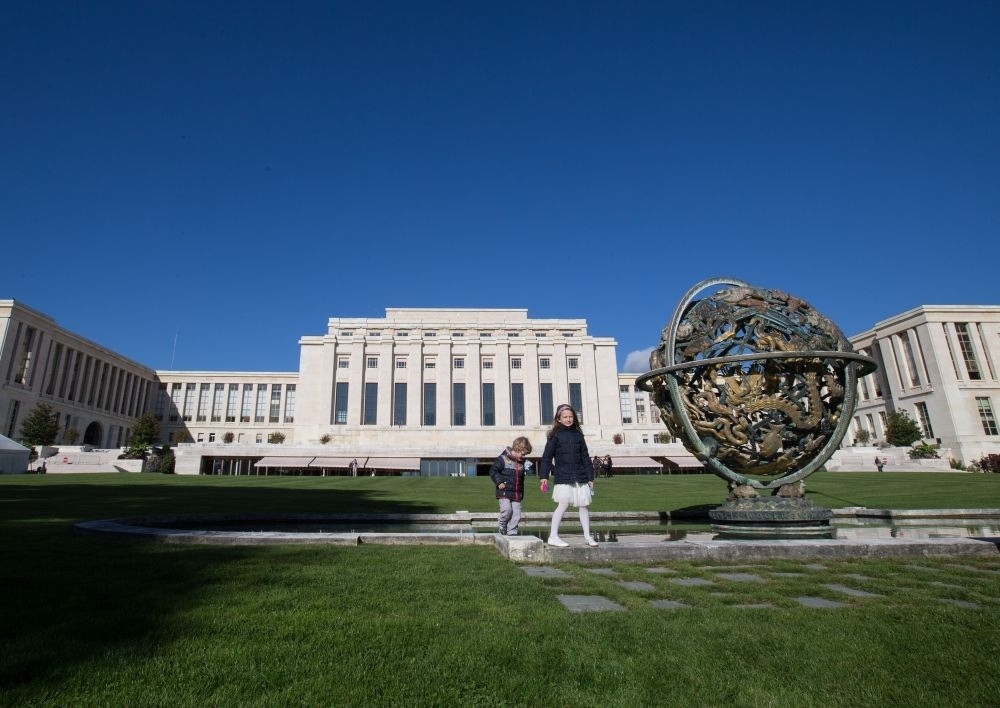 這是在瑞士日內(nèi)瓦拍攝的聯(lián)合國(guó)萬(wàn)國(guó)宮外景（2017年10月7日攝）。新華社記者 徐金泉 攝