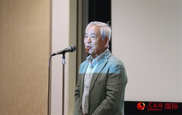 展覽名譽(yù)顧問(wèn)、日本前文化廳長(zhǎng)官青柳正規(guī)致辭。（人民網(wǎng) 許可攝）