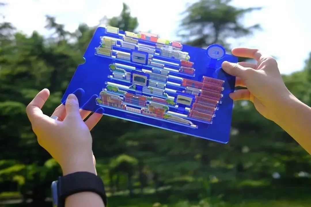 北京工業(yè)大學(xué)新版錄取通知書。校方供圖