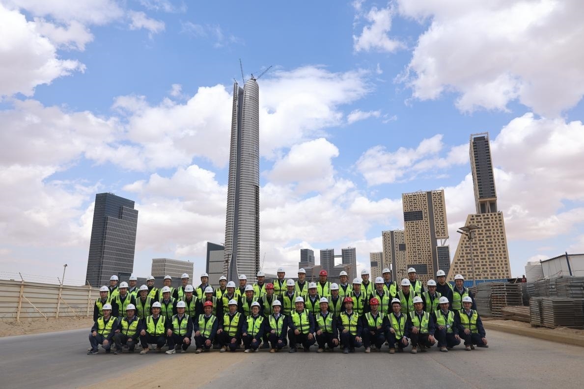 埃及新首都CBD標(biāo)志塔項(xiàng)目青年工程師團(tuán)隊(duì)。 受訪者供圖