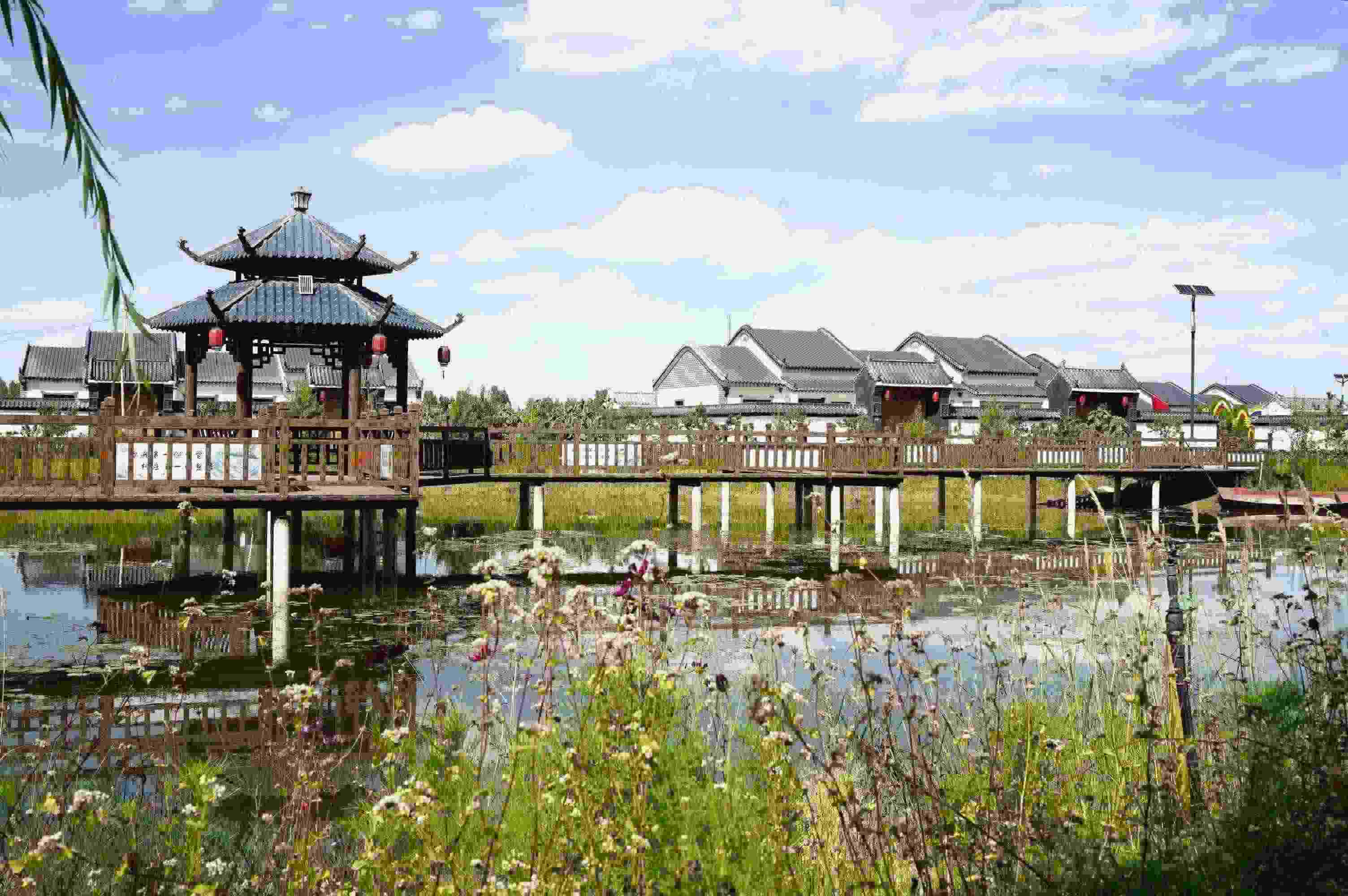 黃家堡村，筑夢新居。張文博攝