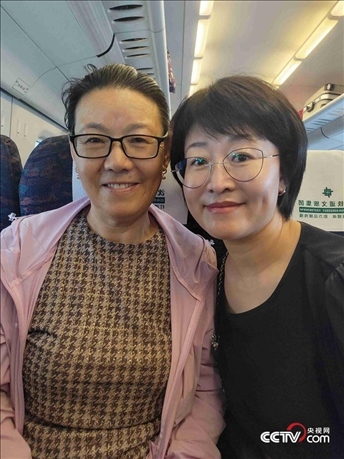 （呼群、寶力母女 受訪者供圖）