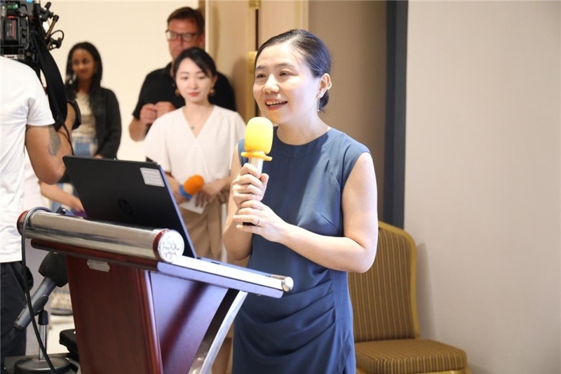 圖為吉布提孔子學(xué)院鄒燕舞院長(zhǎng)為表彰儀式致辭。吉布提孔子學(xué)院供圖