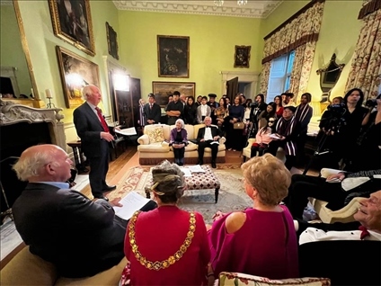 藝術(shù)節(jié)舉辦的人文交流活動。主辦方供圖