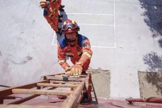 “火焰藍”張海營:21年追光而行