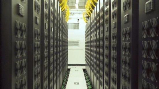 貴安超算中心內的機房。人民網 陽茜攝
