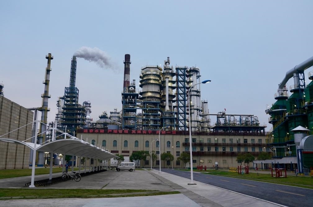 近日拍攝的公司煉油廠。新華社記者 胡晨歡 攝