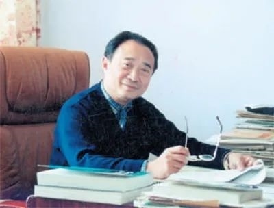 中年時的鐘萬勰。大連理工大學供圖