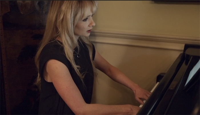 斯黛夫·康納演奏。潘耿攝