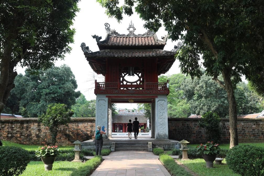 這是越南首都河內(nèi)文廟內(nèi)的奎文閣。