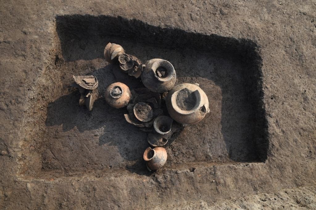 汶溪遺址河姆渡文化晚期墓葬。寧波市文化遺產(chǎn)管理研究院供圖