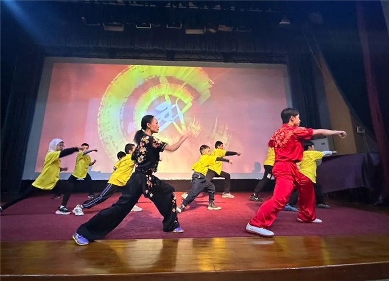 圖為2023“中華文化大樂園—埃及開羅營”閉幕式活動現(xiàn)場。主辦方供圖