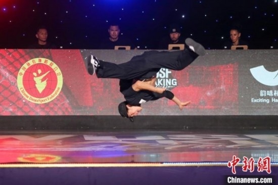 今年7月，首屆亞洲霹靂舞錦標(biāo)賽在拱墅運(yùn)河體育公園體育館舉行。郭天奇 攝