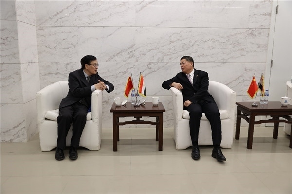 李永明同埃及趙劉慶公參會談交流。主辦方供圖