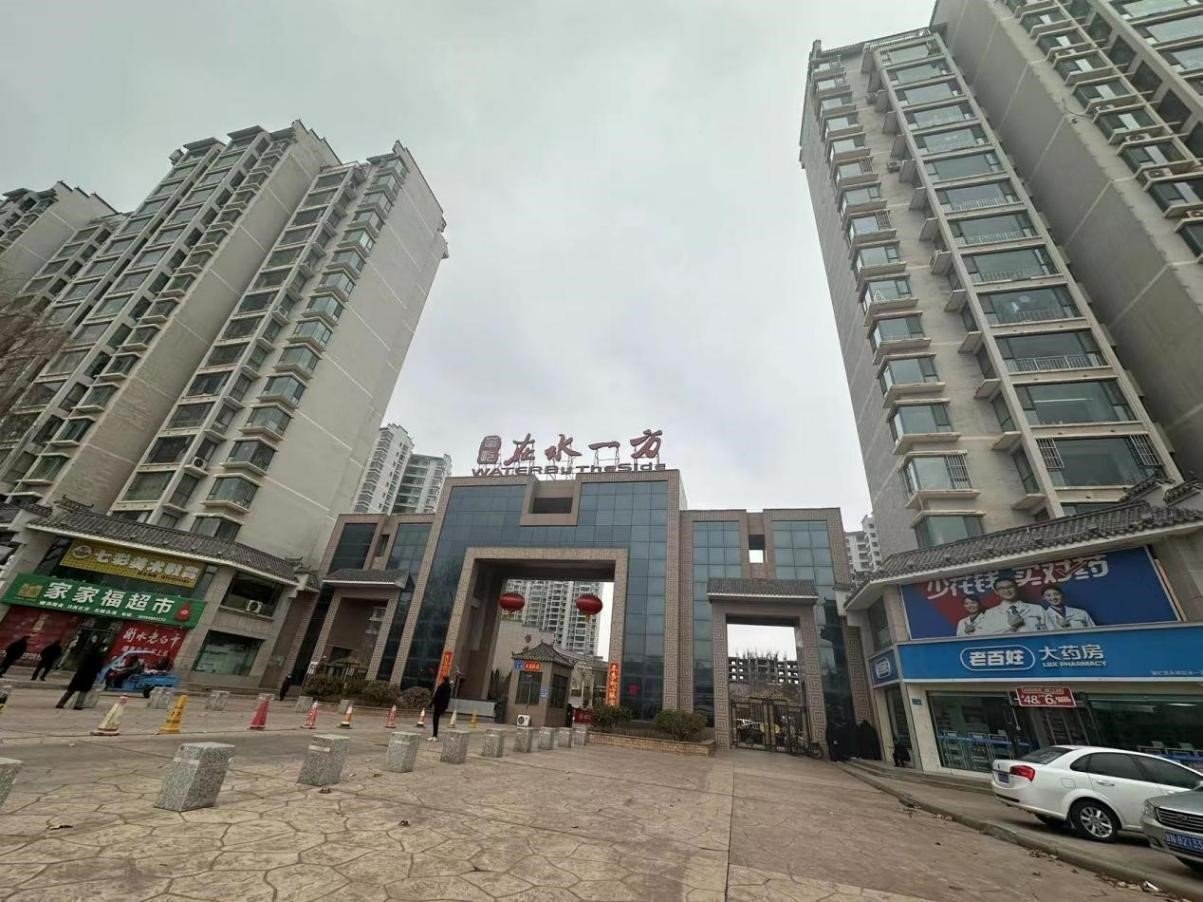 甘肅省永靖縣“在水一方”小區(qū)。人民網(wǎng)記者 馬昌攝