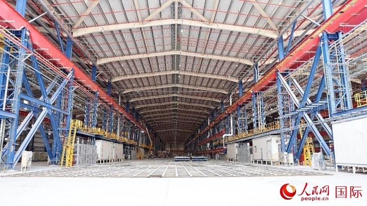 已移交業(yè)主的C201船體車間。人民網(wǎng)記者管克江攝