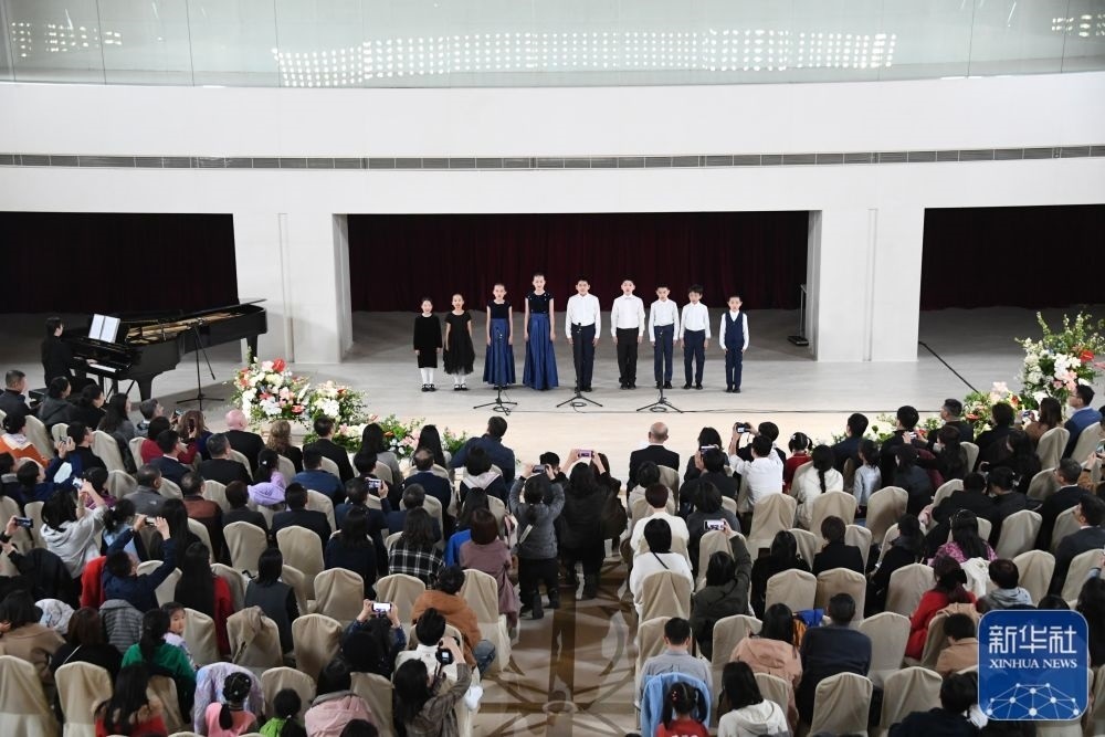 3月21日，金融街童聲合唱團(tuán)在音樂(lè)會(huì)上演出。新華社記者 任超 攝