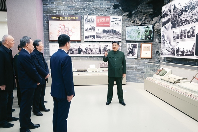 2024年2月1日至2日，中共中央總書(shū)記、國(guó)家主席、中央軍委主席習(xí)近平來(lái)到天津，看望慰問(wèn)基層干部群眾。這是2日上午，習(xí)近平在平津戰(zhàn)役紀(jì)念館考察。 新華社記者 鞠鵬/攝