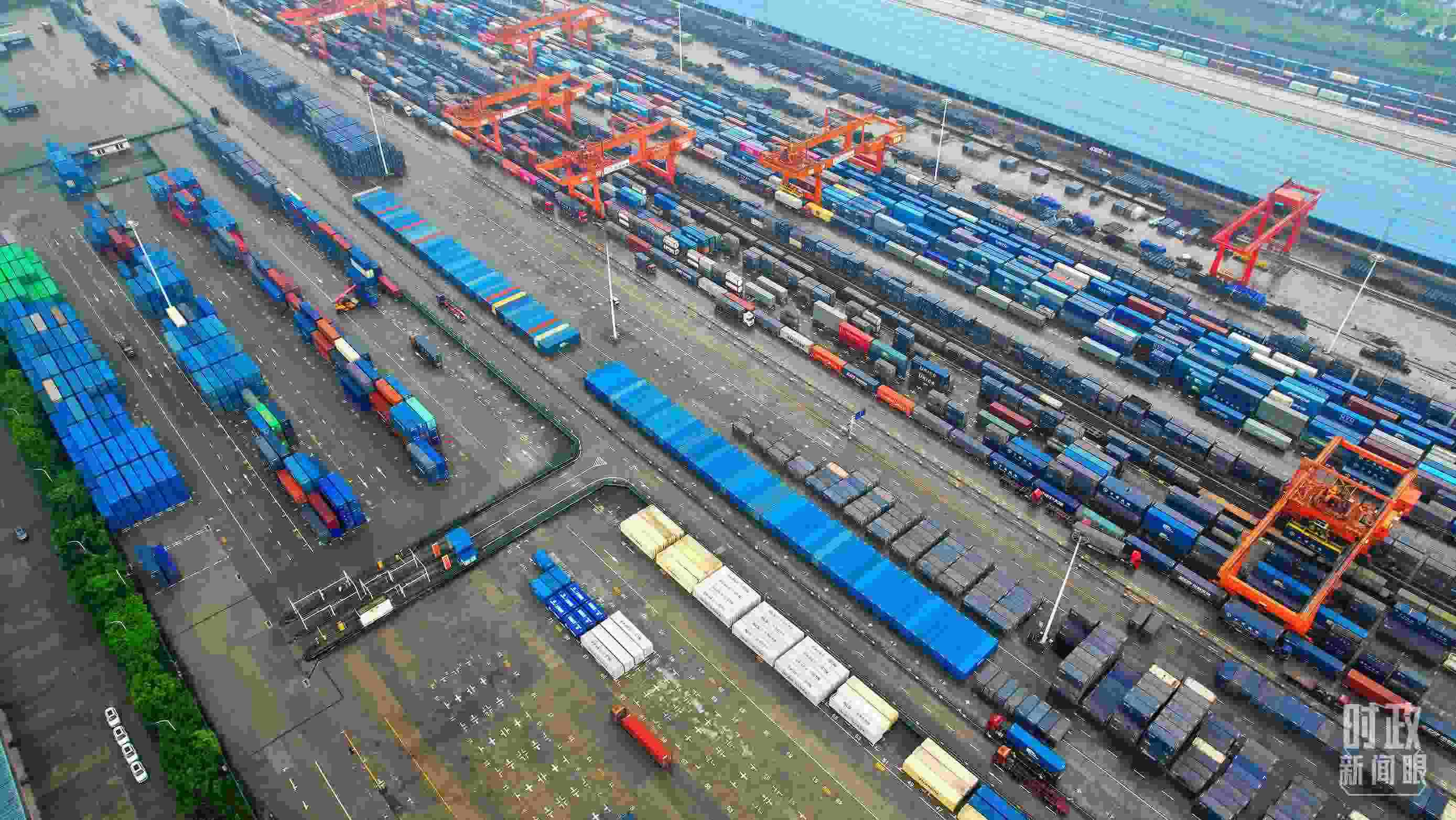 △重慶國(guó)際物流樞紐園區(qū)。（總臺(tái)央視記者范凱拍攝）