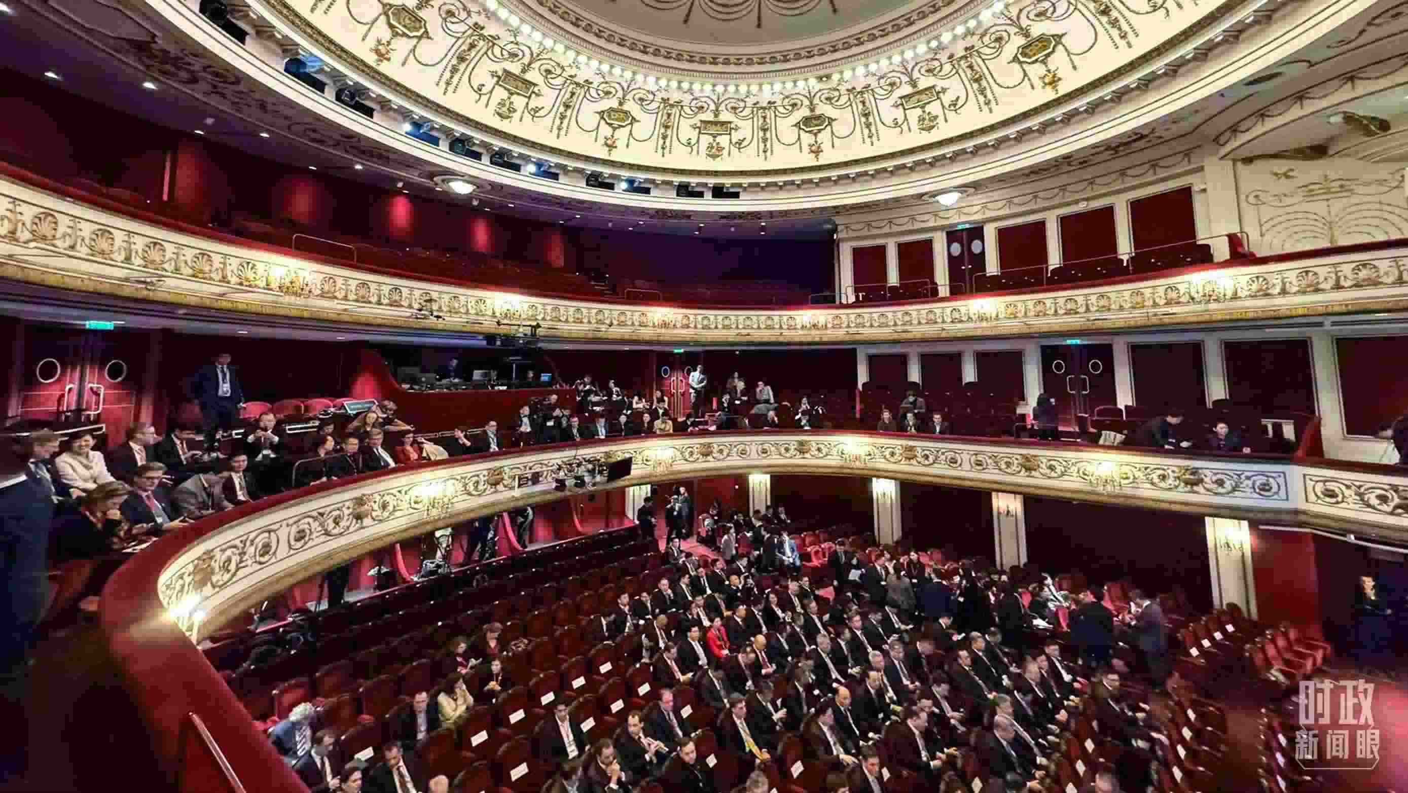 △馬里尼劇院。（總臺(tái)央視記者蔣碩拍攝）