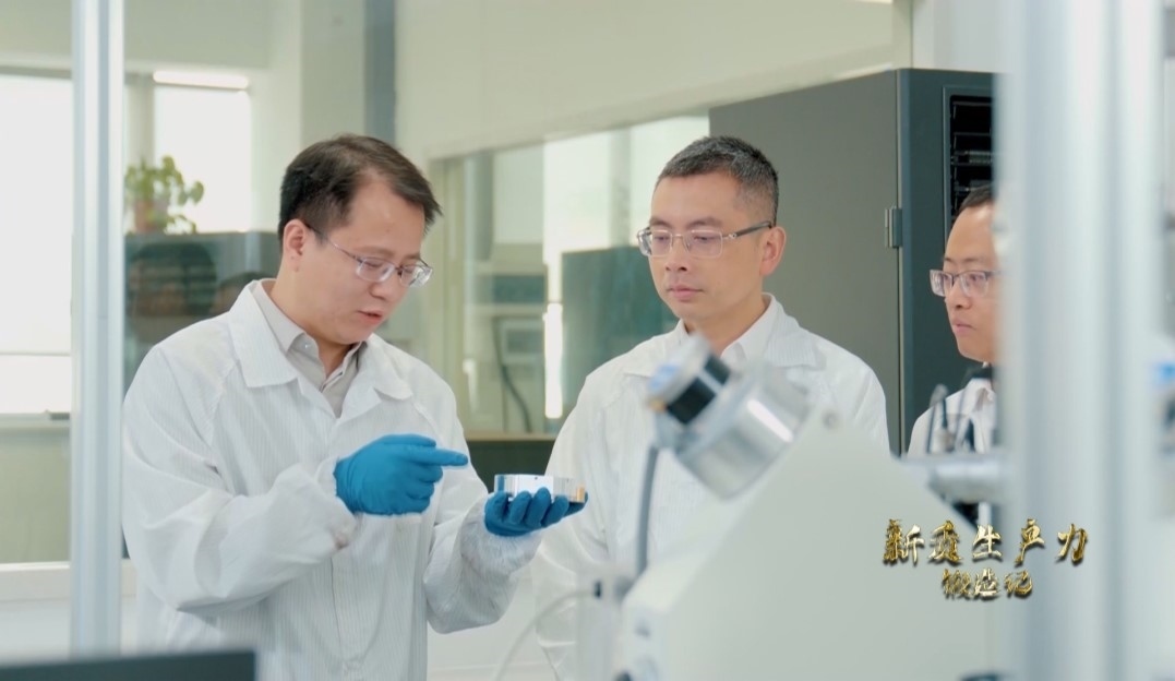 長沙巴斯夫杉杉電池材料研究院，正在進行電池材料研究。