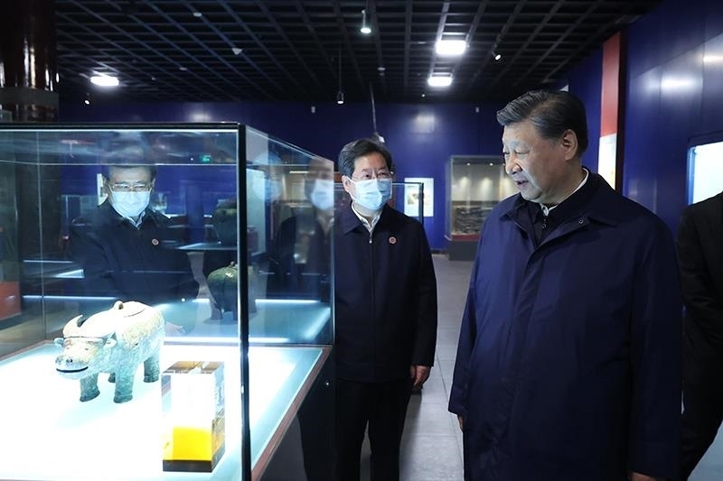 △2022年10月28日，習近平總書記在河南安陽市殷墟博物館考察。