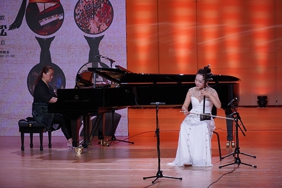 會(huì)議現(xiàn)場(chǎng)。學(xué)校供圖