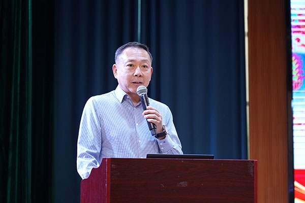 北京大鸞翔宇慈善基金會理事長、周恩來侄外孫沈清講述周恩來的讀書故事。