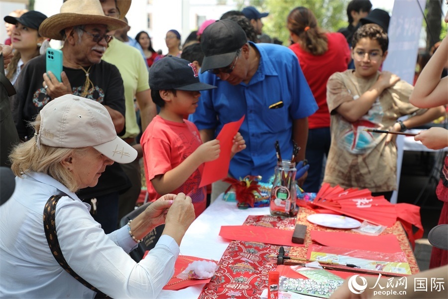 活動現(xiàn)場。人民網(wǎng) 埃內(nèi)斯托·多明戈斯攝