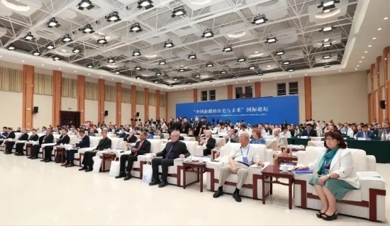 6月12日，“中國新疆的歷史與未來”國際論壇在喀什舉辦。（圖片來源：民族畫報(bào)）