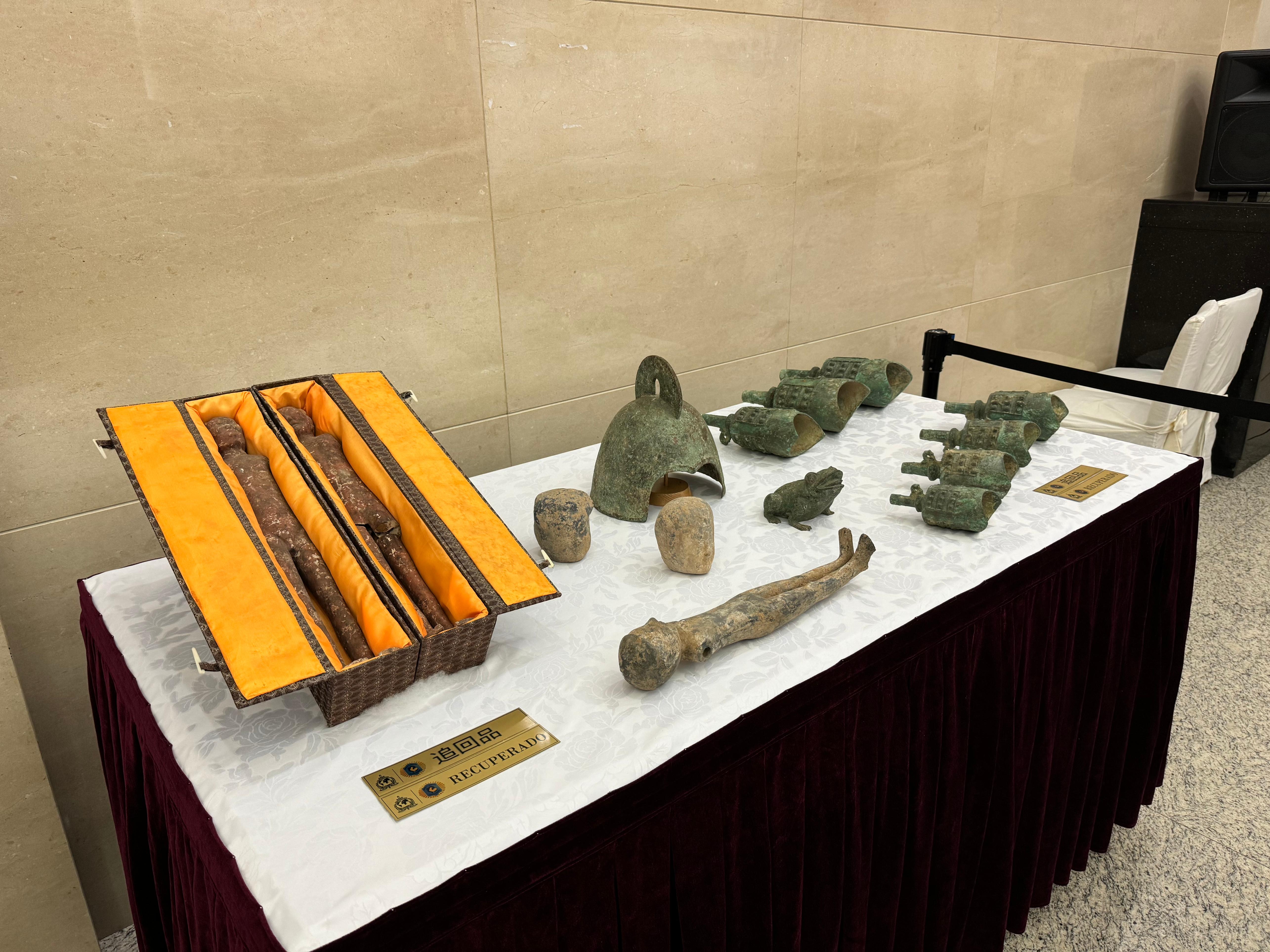 阿根廷返還的14件文物藝術(shù)品。國(guó)家文物局供圖