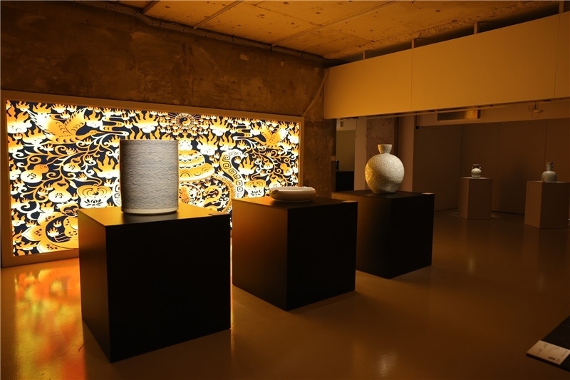 《新生萬物-中國非遺與當(dāng)代設(shè)計展》展廳。陽光媒體集團(tuán)供圖