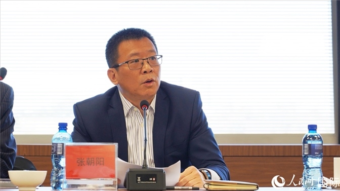 張朝陽代會長做協(xié)會上半年工作匯報。人民網(wǎng) 劉暢攝