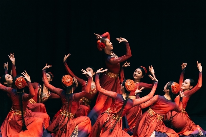 《長城魂》中的民族舞蹈表演。主辦方供圖