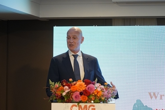 澳大利亞旅游局東半球市場及國際航司業(yè)務執(zhí)行總經(jīng)理何安哲在活動上致辭。張舒惠攝