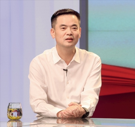 采訪對(duì)象：湖州市委常委、安吉縣委書記楊衛(wèi)東