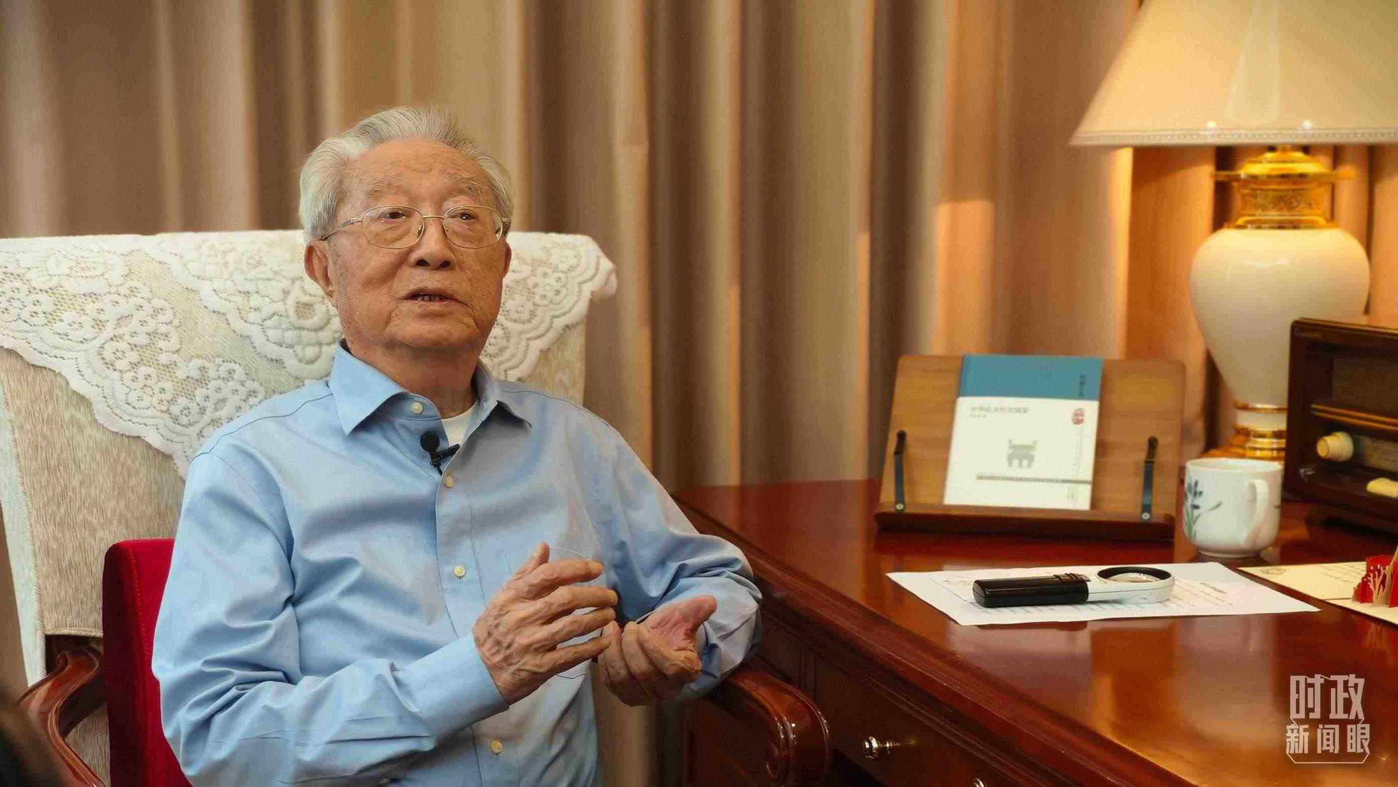 “人民教育家”國家榮譽稱號獲得者張晉藩。（總臺央視記者李立拍攝）