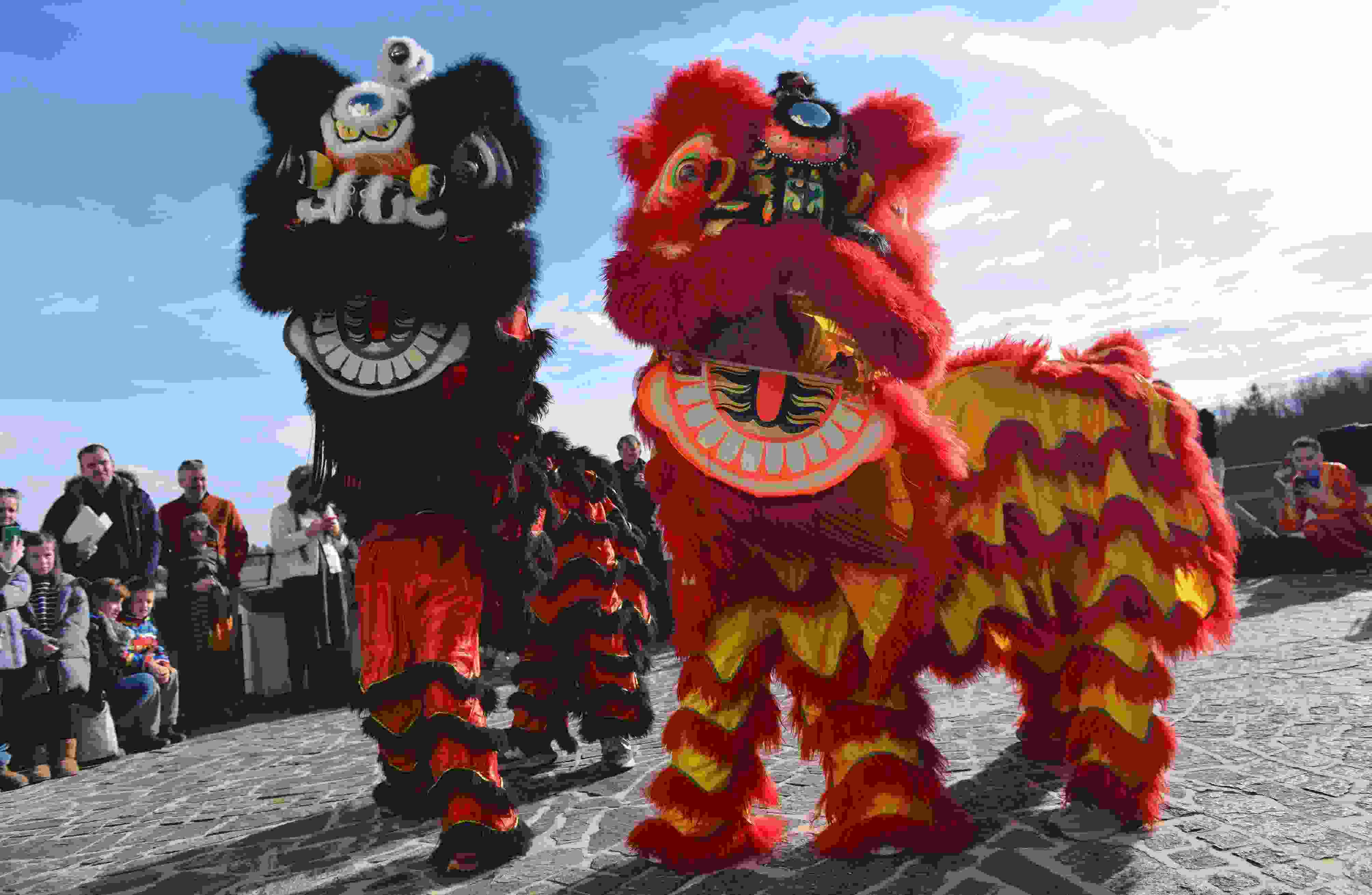 △當?shù)貢r間2024年2月4日，克羅地亞克拉皮納，薩格勒布大學孔子學院舉辦一系列活動，迎接中國農(nóng)歷龍年春節(jié)。