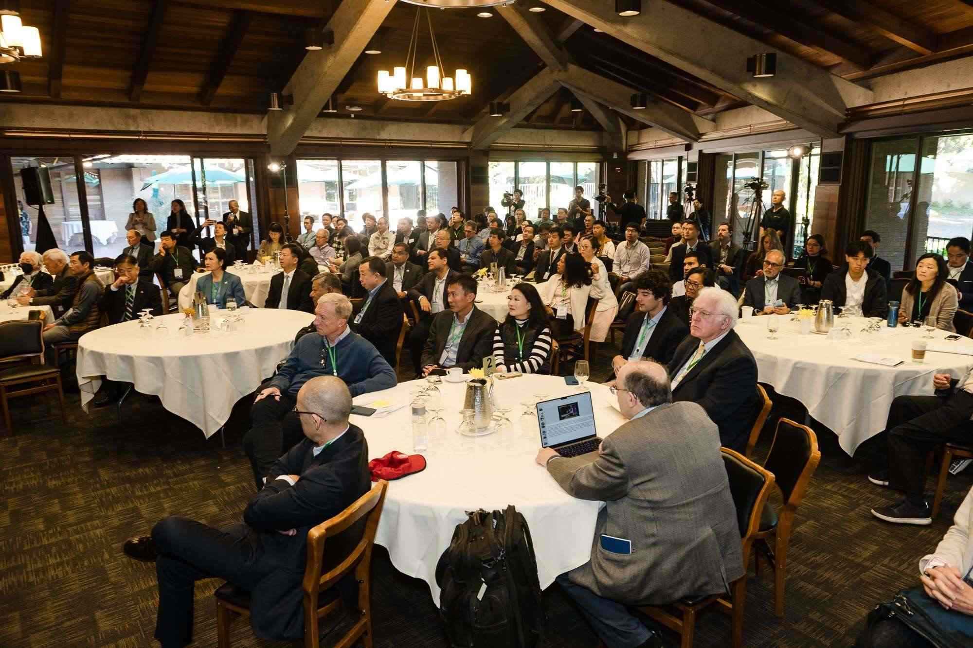 峰會現(xiàn)場。馮超攝