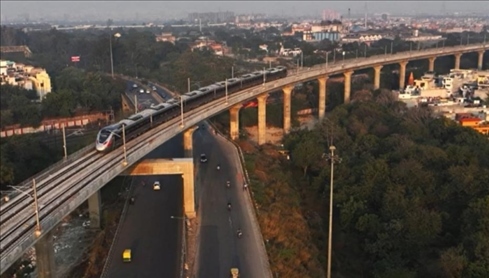 印度北部的軌道交通將自德里到密拉特的車(chē)程，從3-4小時(shí)縮短至約1小時(shí)