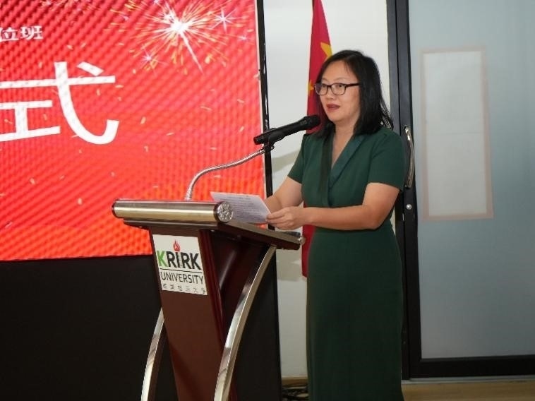 泰國華文教師公會(huì)主席羅鐵英致辭。主辦方供圖