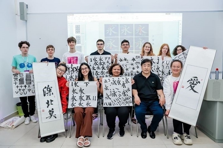 深北莫舉行文化交流活動(dòng)。深北莫供圖