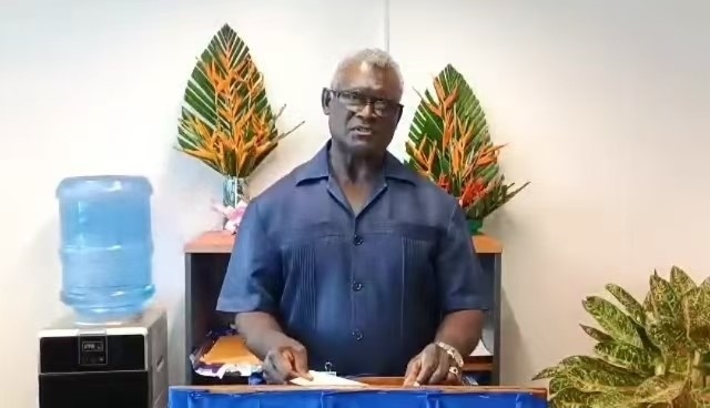 所羅門群島前總理、現(xiàn)任財政與國庫部長梅納西·索加瓦雷以視頻形式向論壇致辭（主辦方供圖）