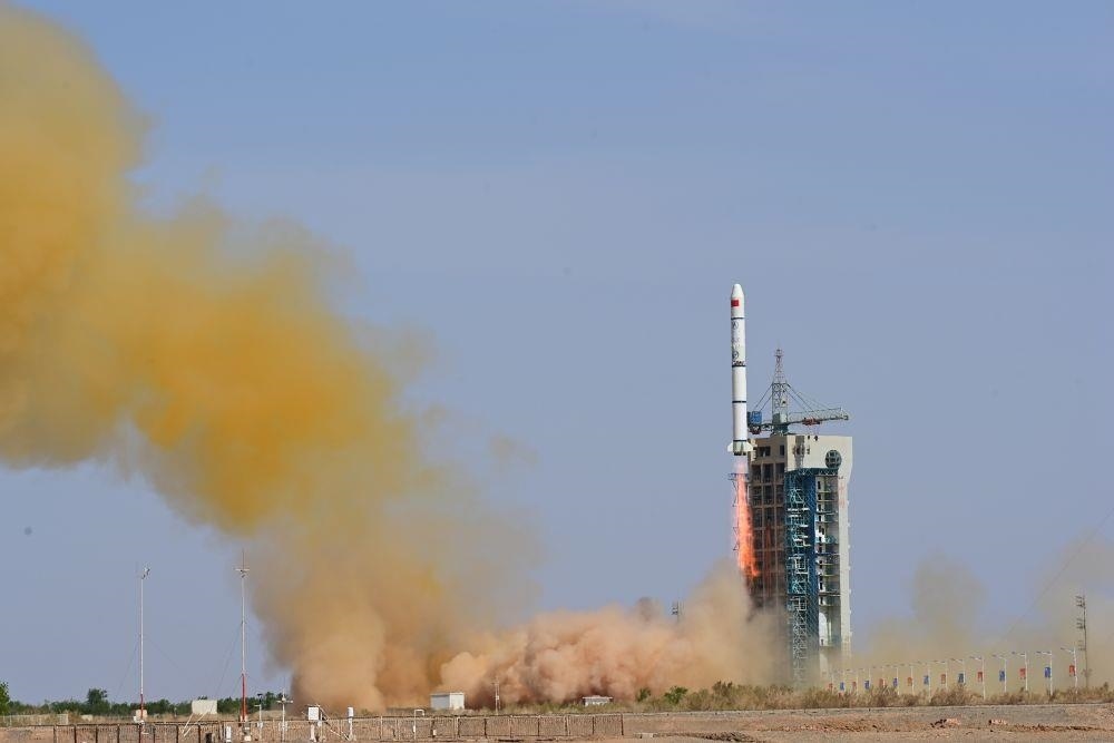 △2023年5月21日16時，我國在酒泉衛(wèi)星發(fā)射中心采用長征二號丙運載火箭，成功發(fā)射首顆內(nèi)地與澳門合作研制的空間科學(xué)衛(wèi)星“澳門科學(xué)一號”。